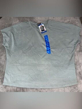 32 Degrees Sage Green Short Sleeve Tee